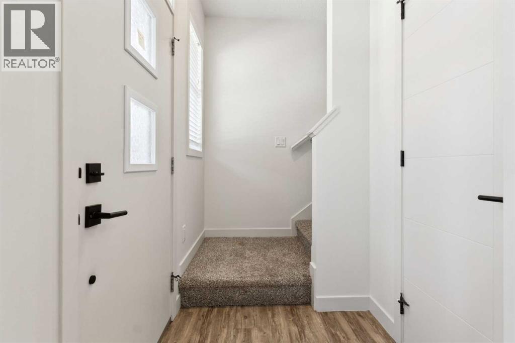Photo 3 of 4202 100 Walgrove Court Se, Calgary AB