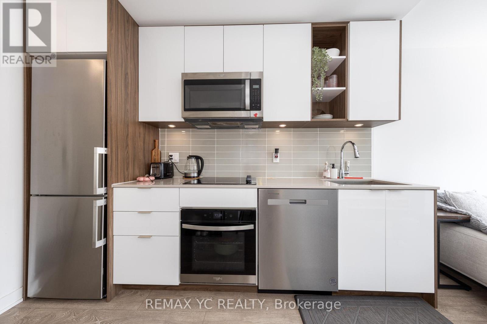 Photo 5 of Ph 11 543 Richmond Street W, Toronto ON