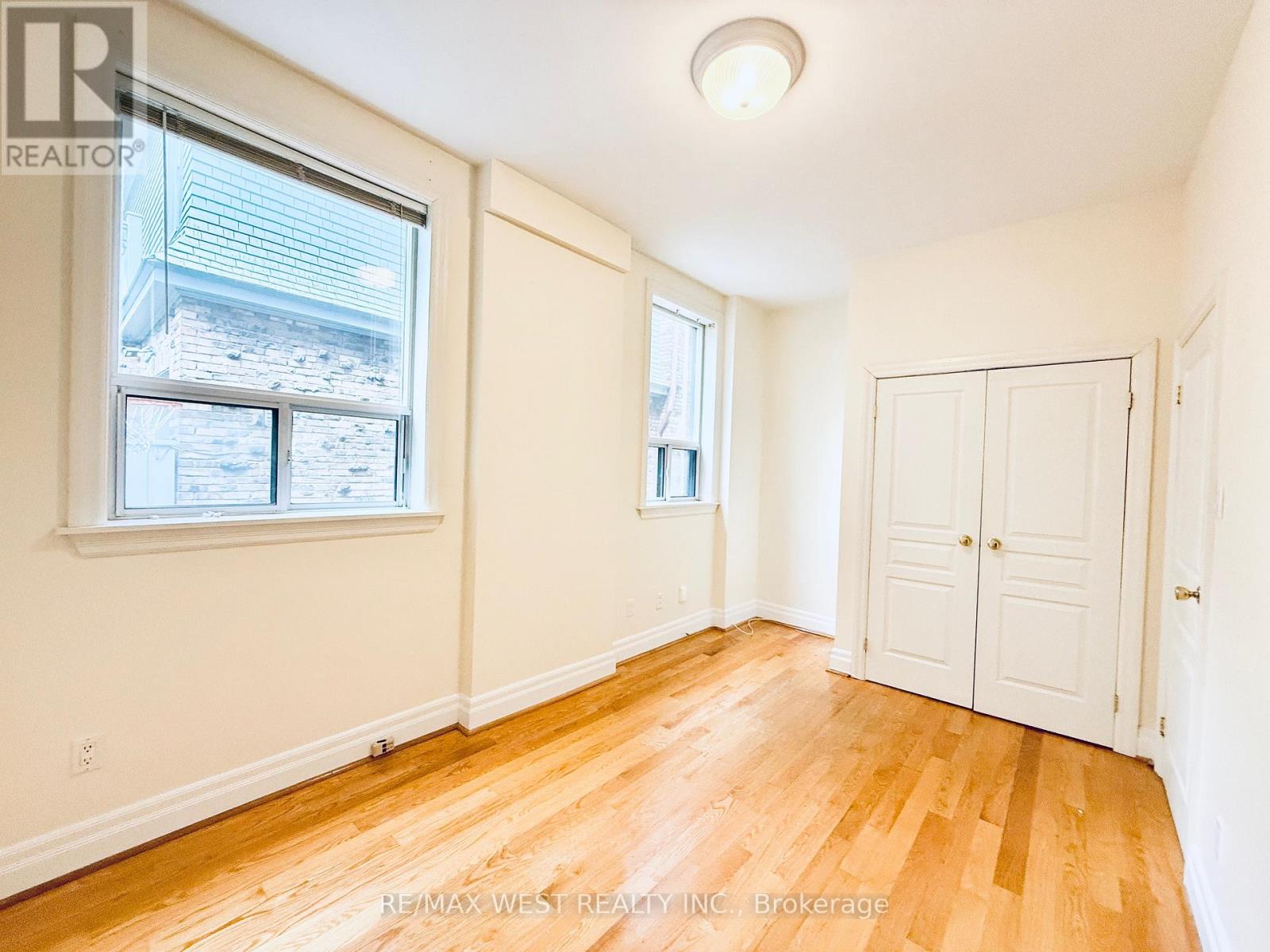 Photo 10 of 1 12 Foxbar Road, Toronto ON