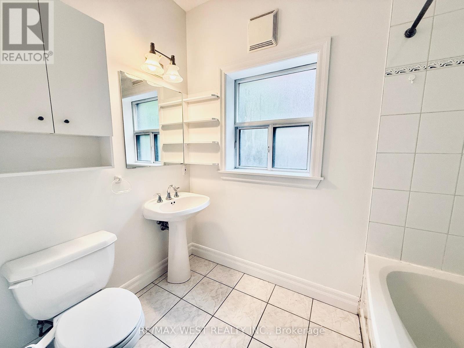 Photo 11 of 1 12 Foxbar Road, Toronto ON