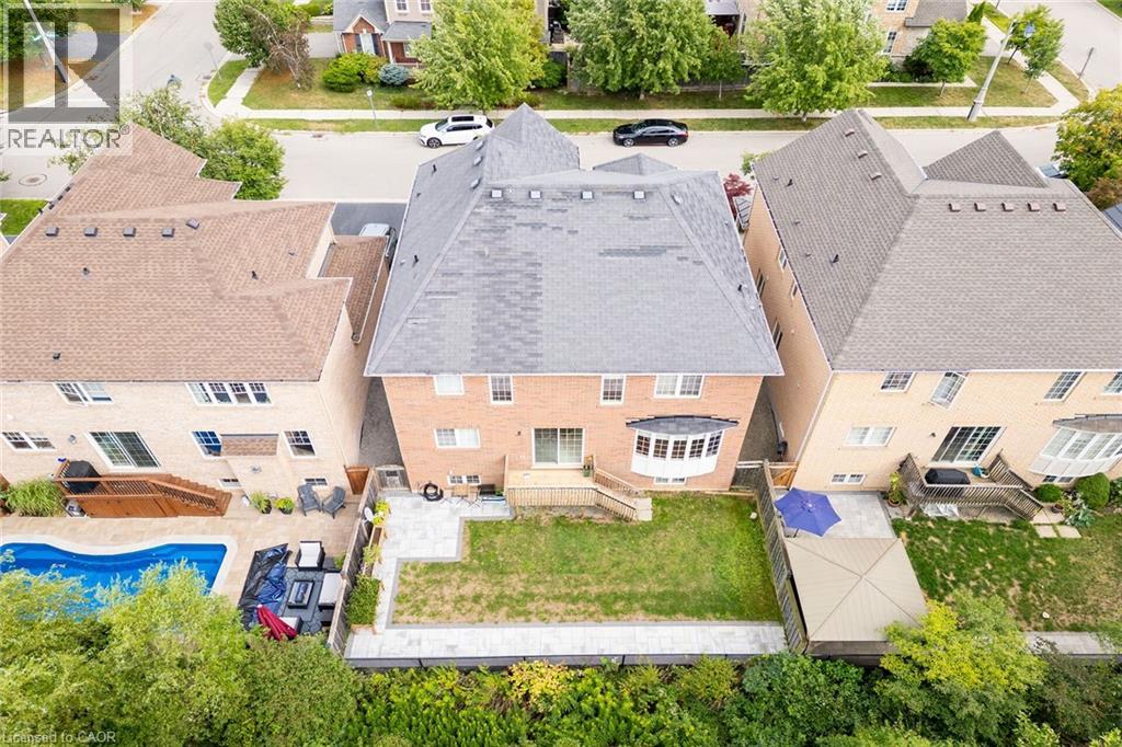 Photo 37 of 48 Montreal Circle, Hamilton ON