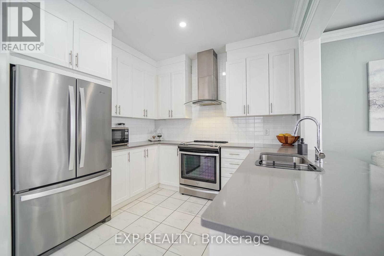 Photo 12 of 25 Christine Elliott Avenue, Whitby ON