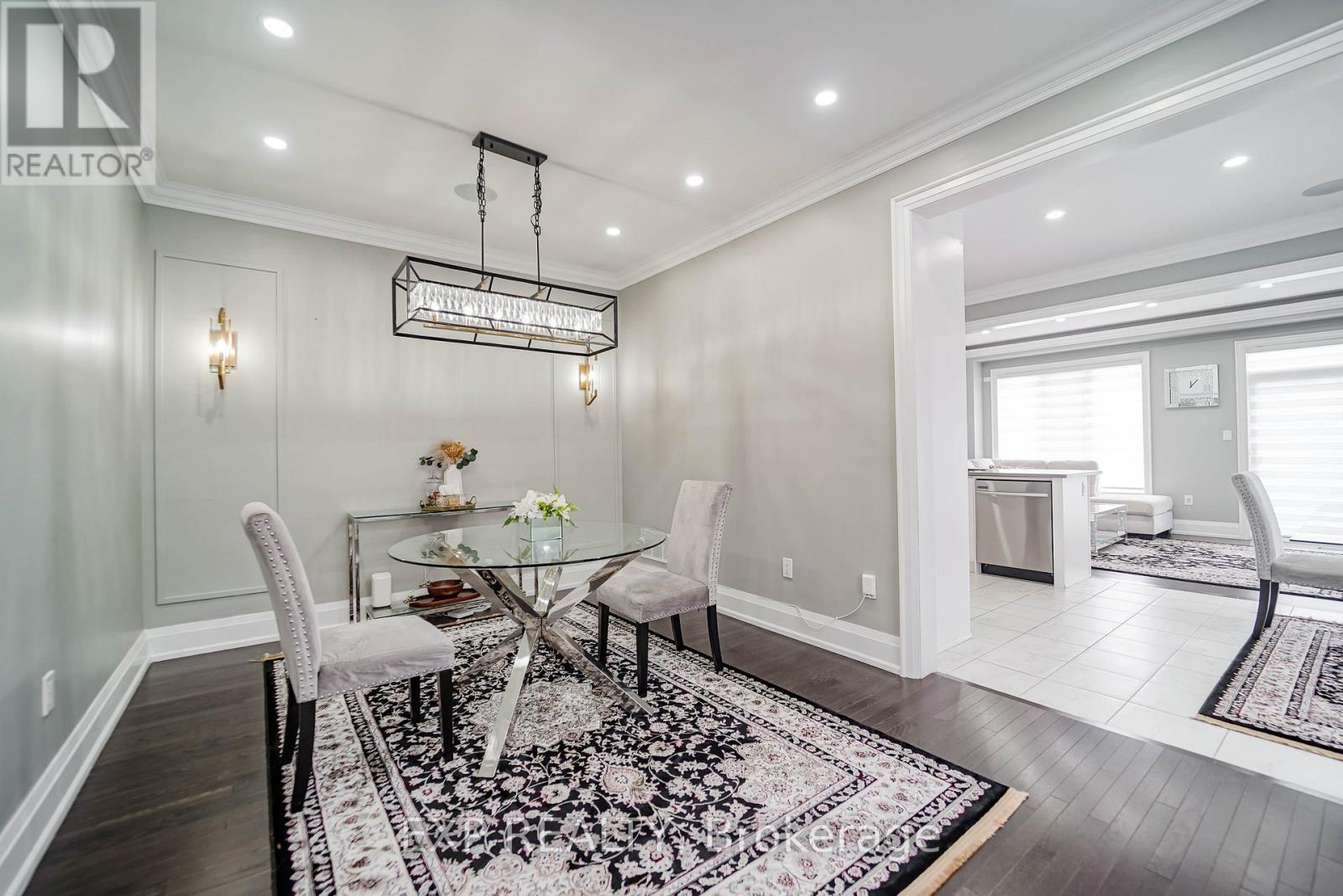 Photo 16 of 25 Christine Elliott Avenue, Whitby ON