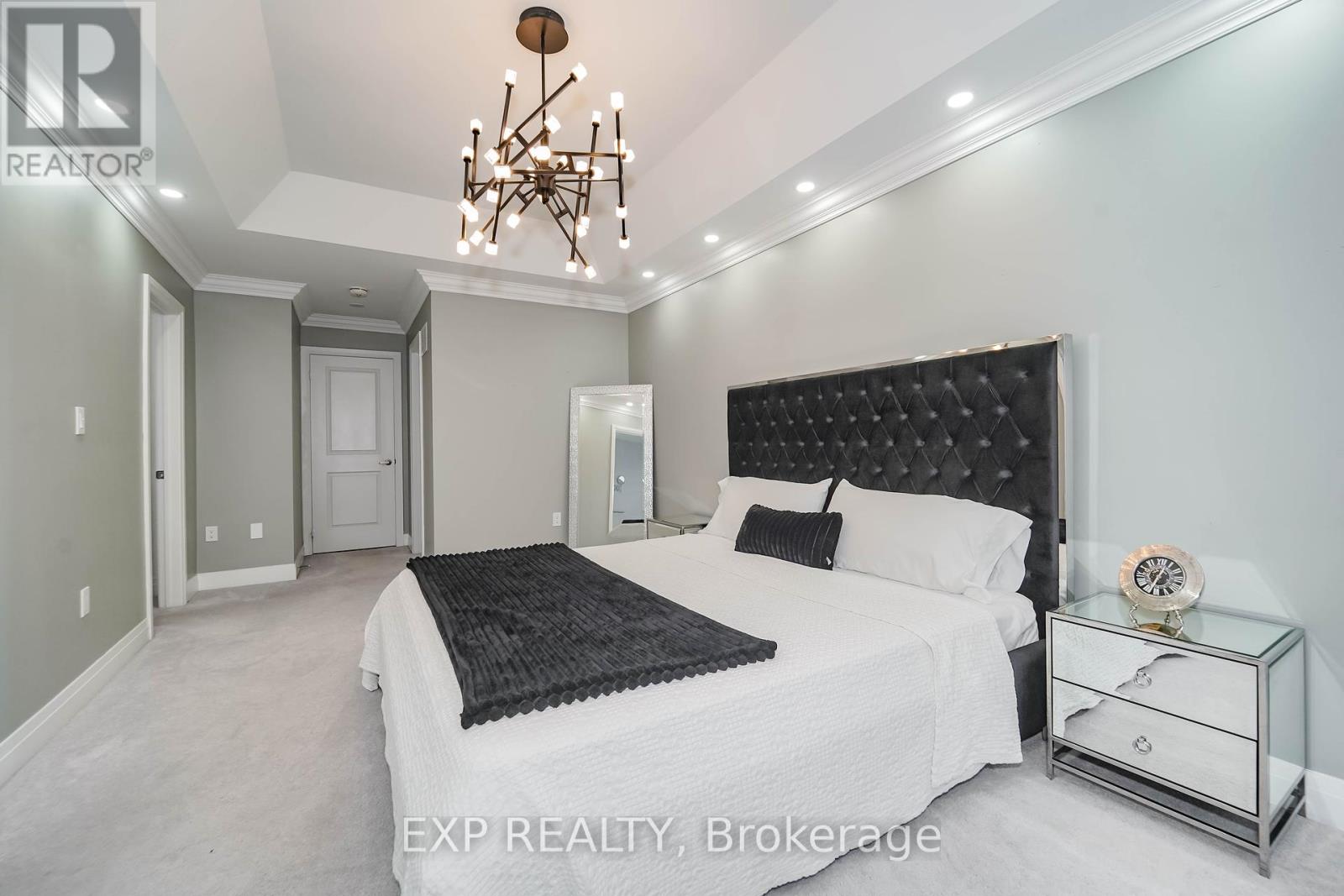 Photo 20 of 25 Christine Elliott Avenue, Whitby ON