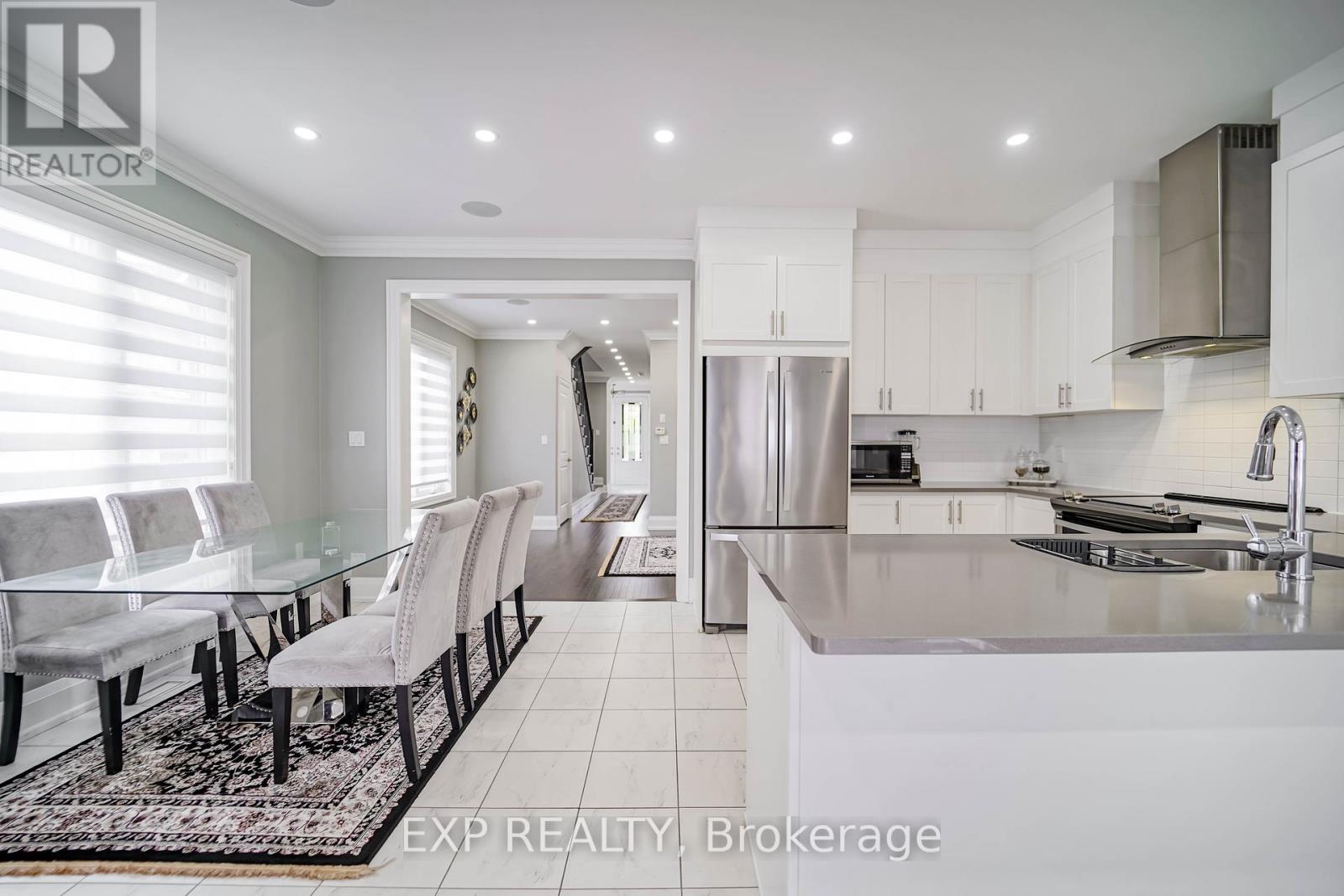 Photo 11 of 25 Christine Elliott Avenue, Whitby ON