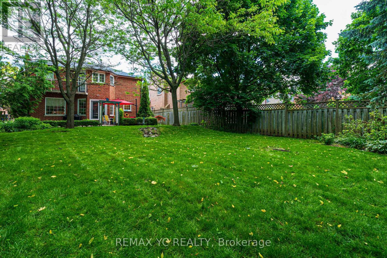 Photo 1 of 67 Fern Valley Crescent, Richmond Hill ON