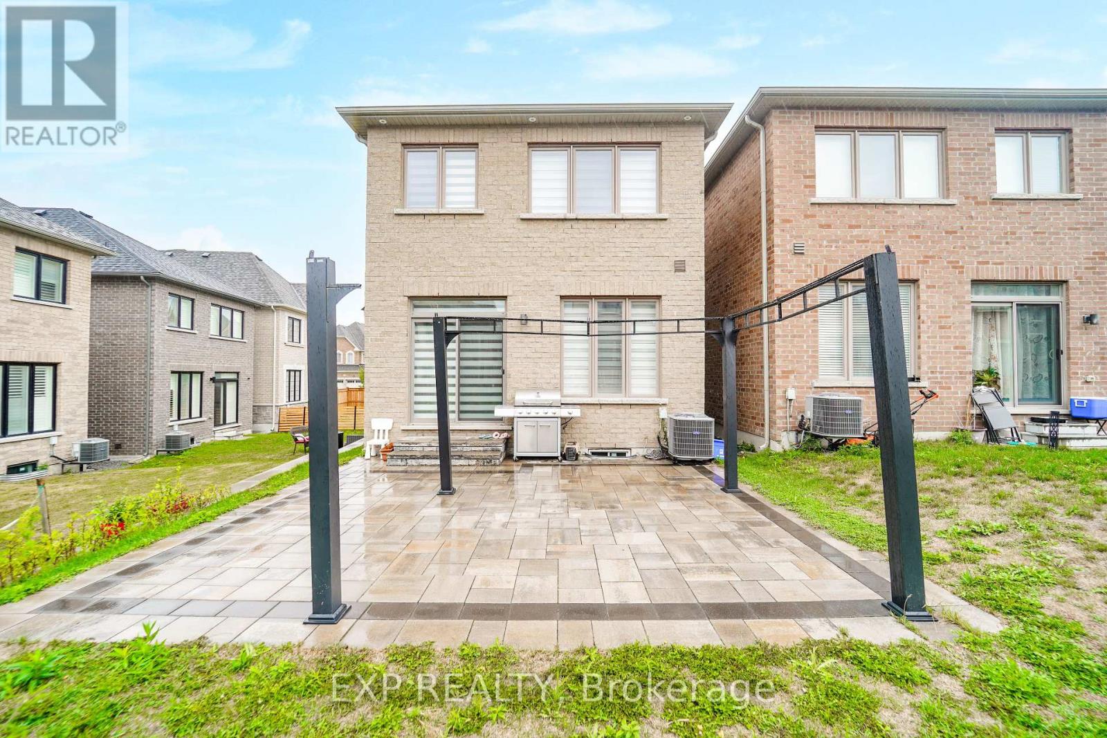 Photo 44 of 25 Christine Elliott Avenue, Whitby ON