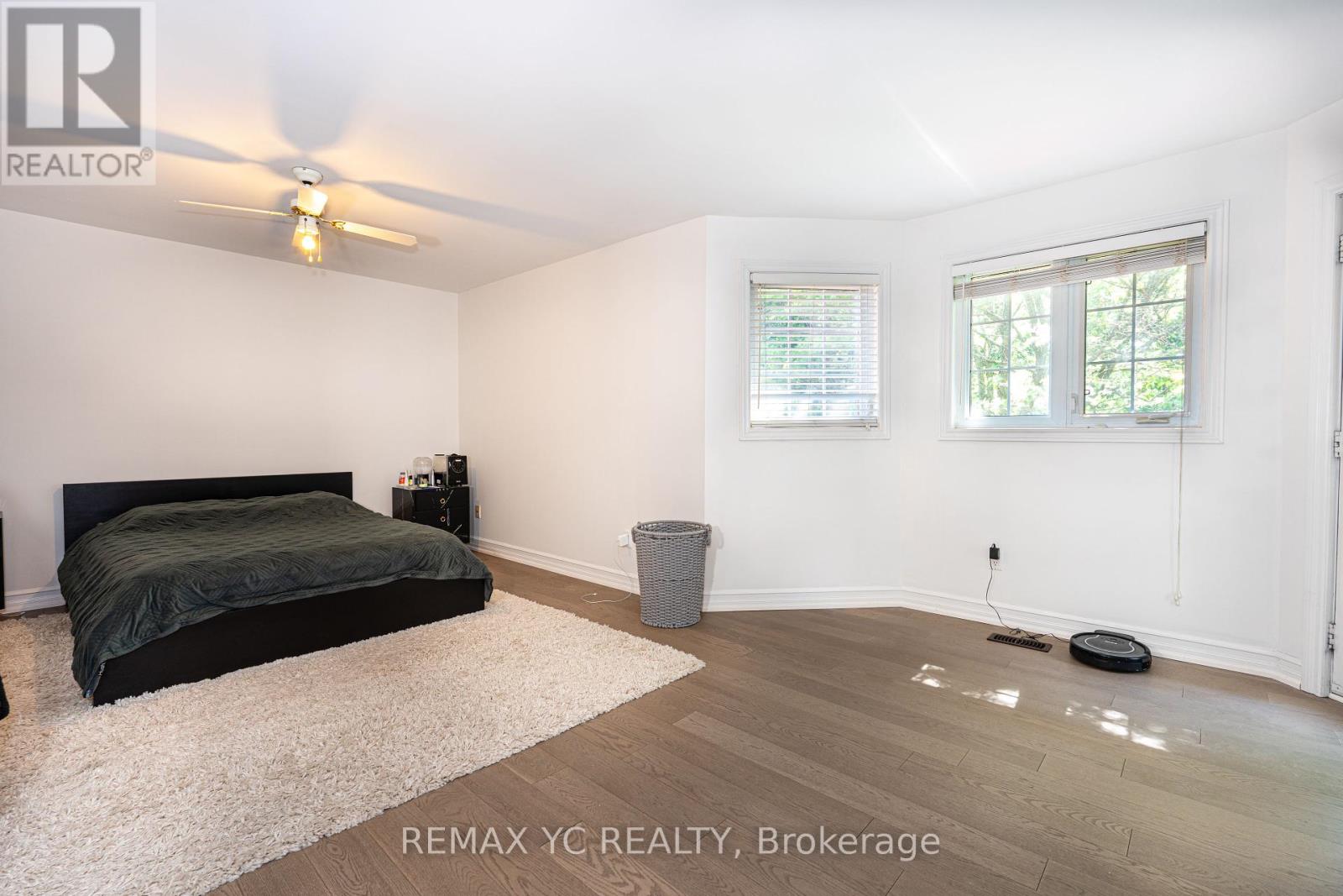 Photo 17 of 67 Fern Valley Crescent, Richmond Hill ON