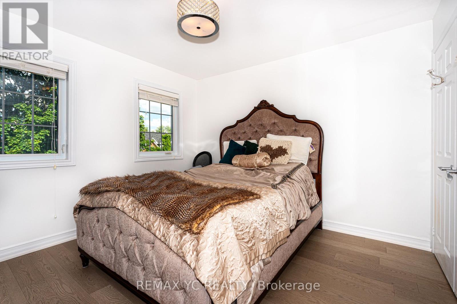 Photo 24 of 67 Fern Valley Crescent, Richmond Hill ON