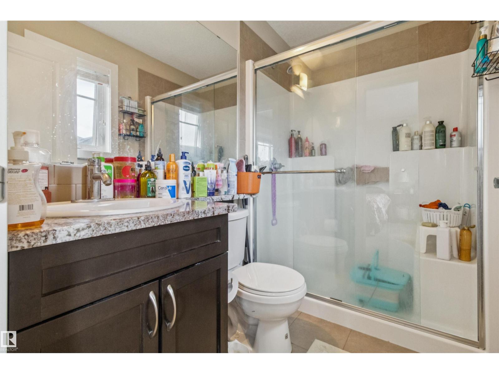 Photo 11 of 33 9515 160 Av Nw, Edmonton AB