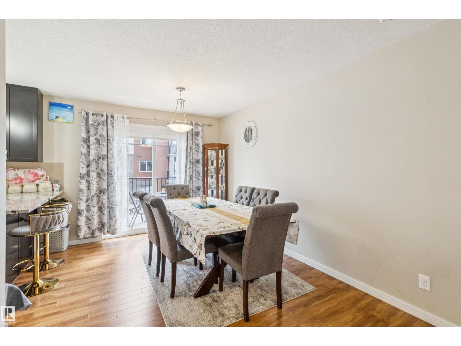 Photo 16 of 33 9515 160 Av Nw, Edmonton AB