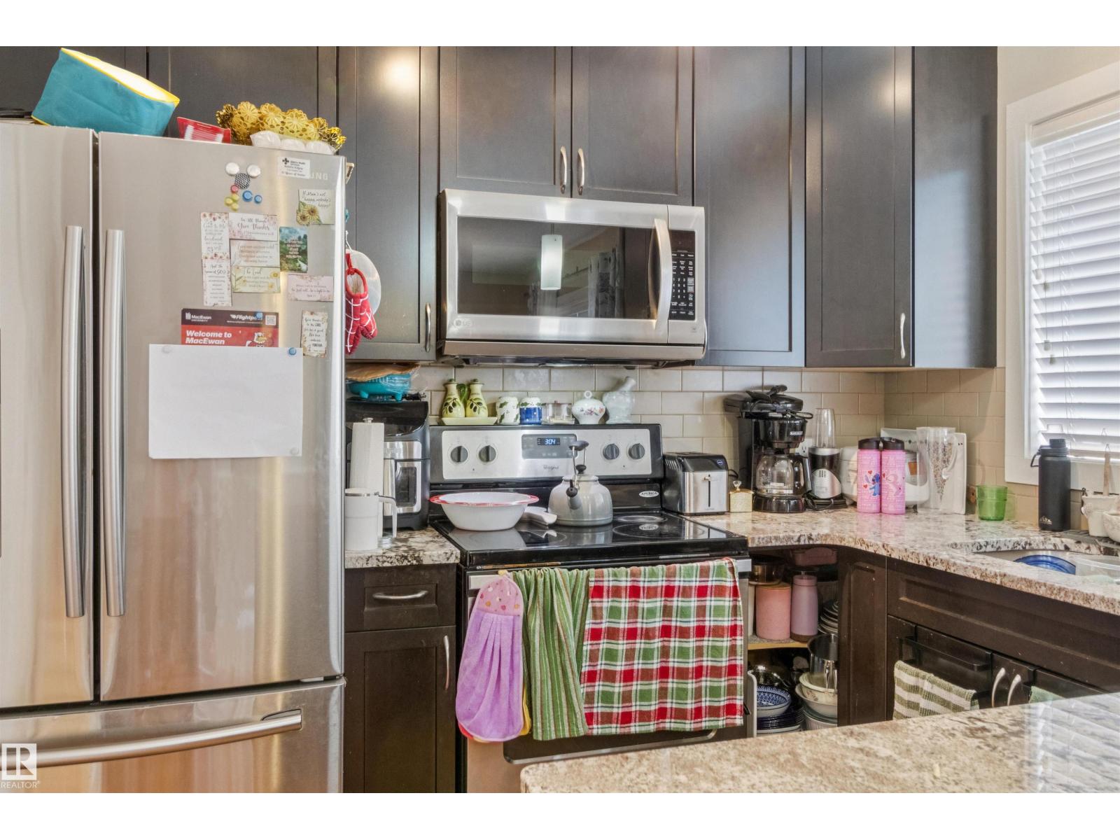 Photo 22 of 33 9515 160 Av Nw, Edmonton AB
