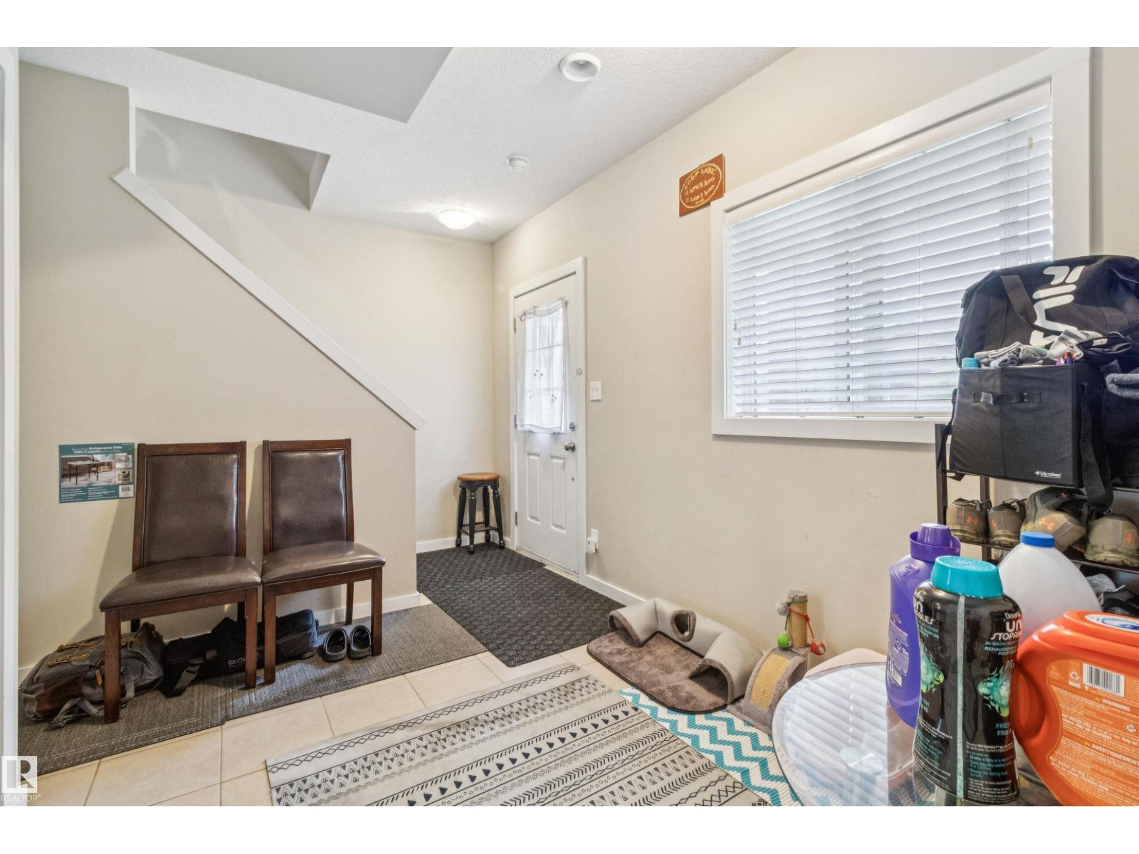 Photo 5 of 33 9515 160 Av Nw, Edmonton AB