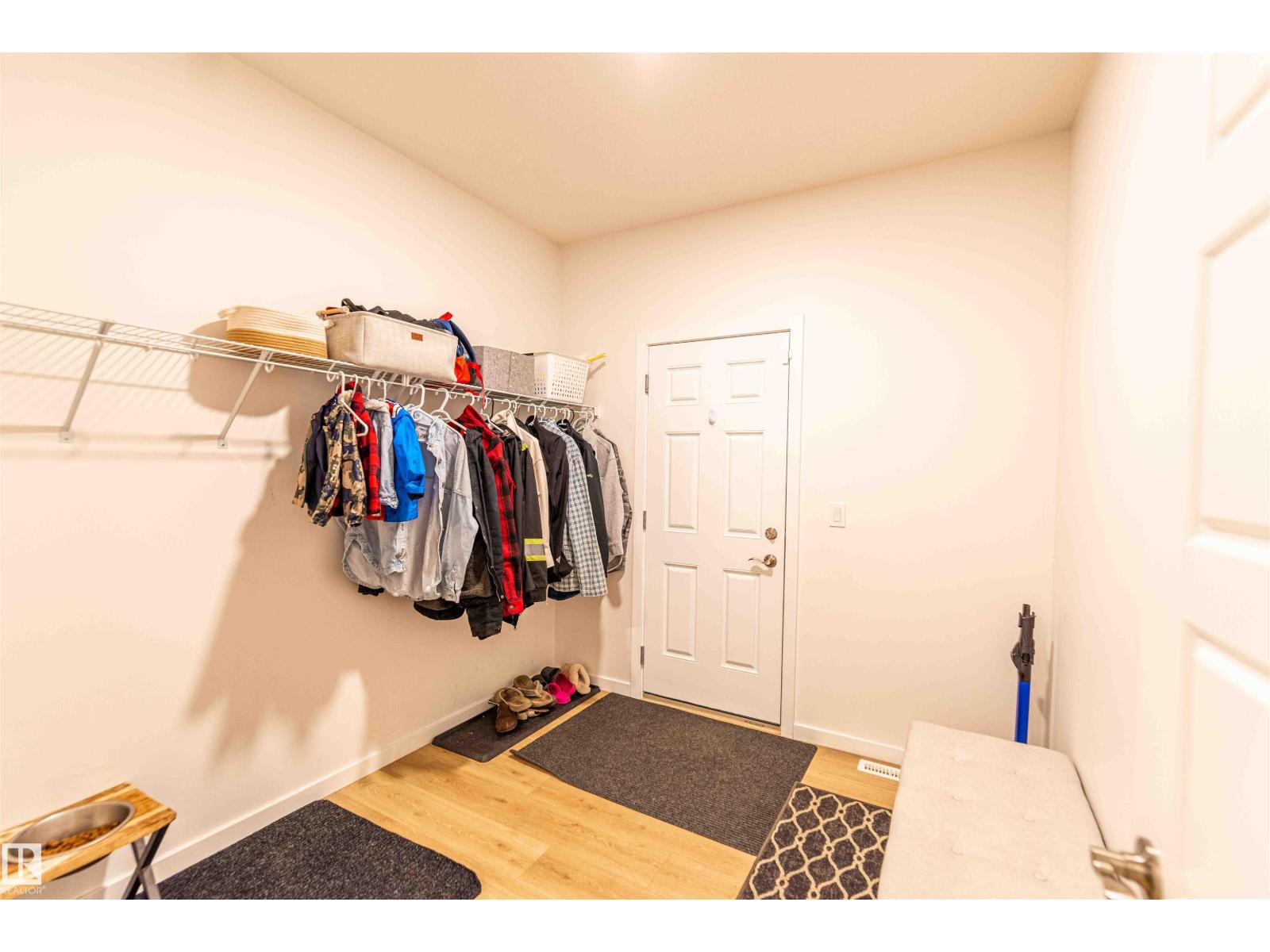 Photo 21 of 4875 Kinney Rd Sw, Edmonton AB