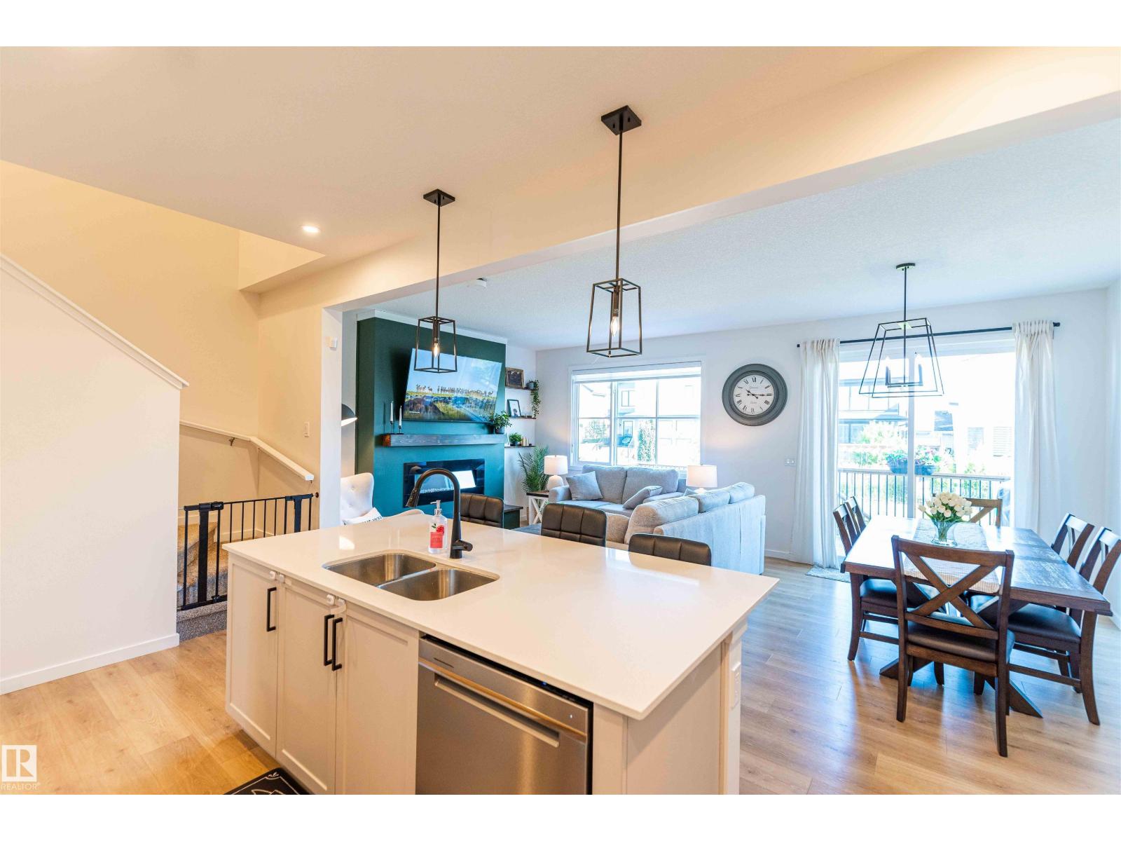Photo 9 of 4875 Kinney Rd Sw, Edmonton AB