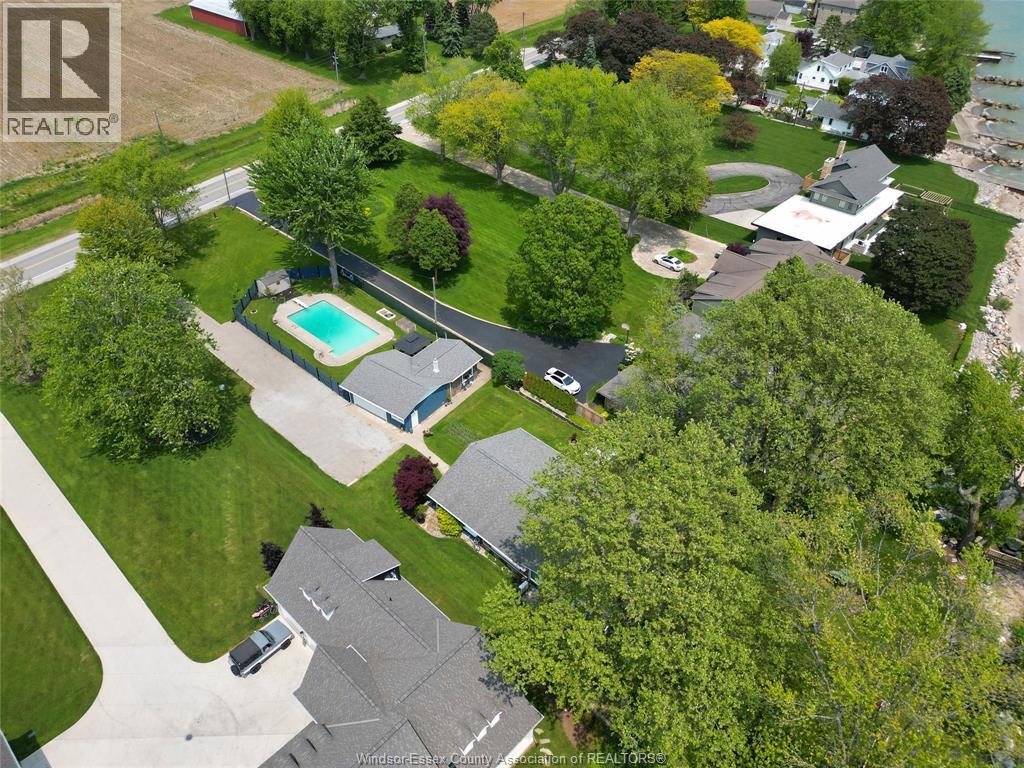 Photo 43 of 1711 Heritage Road, Kingsville ON