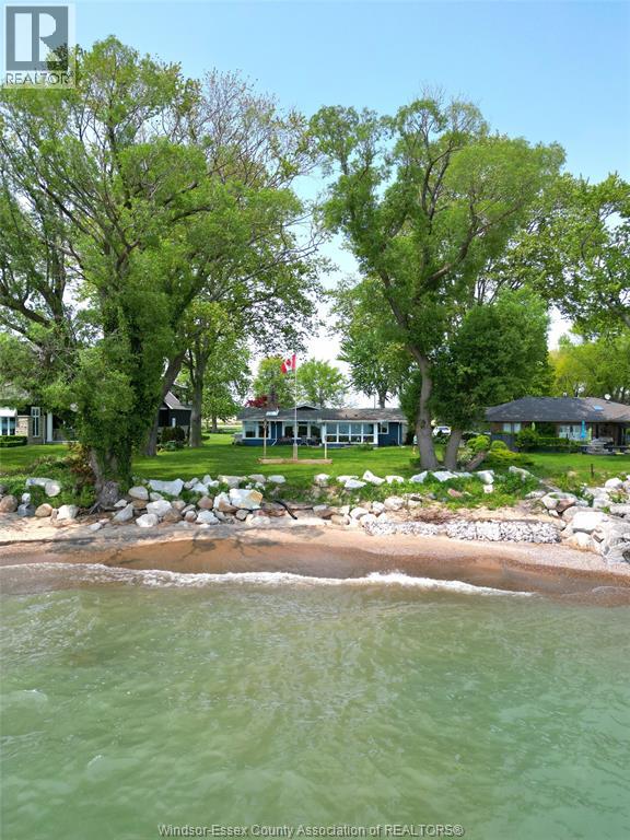 Photo 5 of 1711 Heritage Road, Kingsville ON