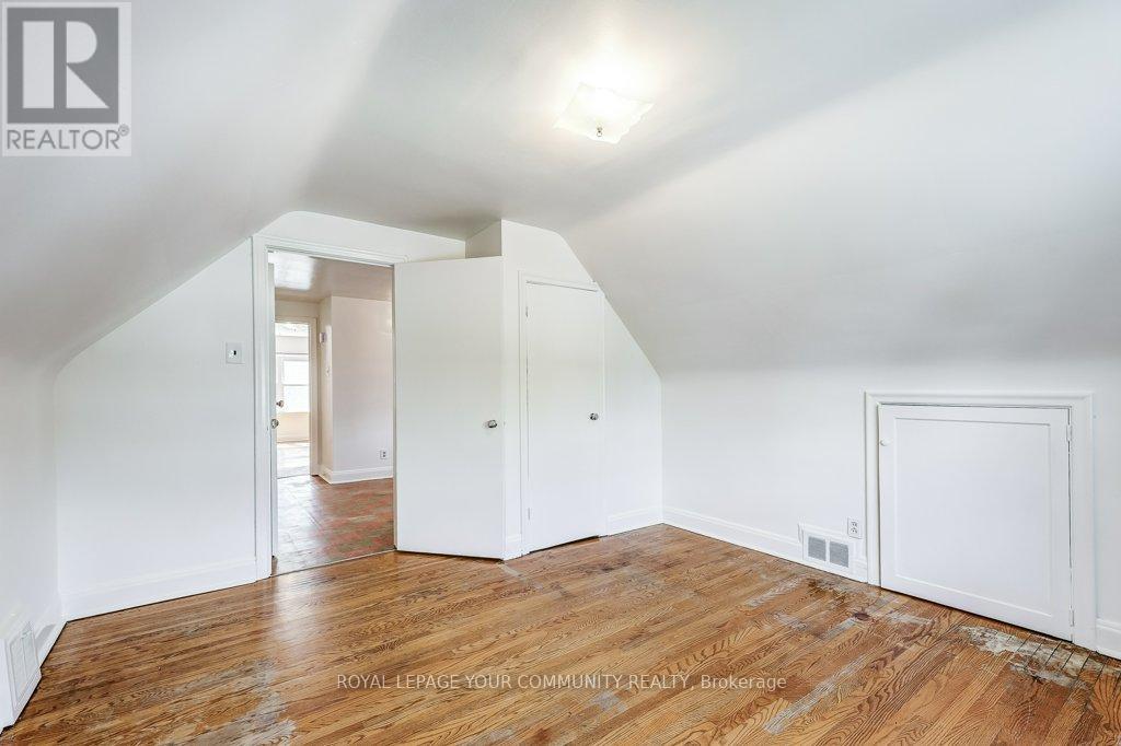 Photo 25 of 109 Glencrest Boulevard, Toronto ON