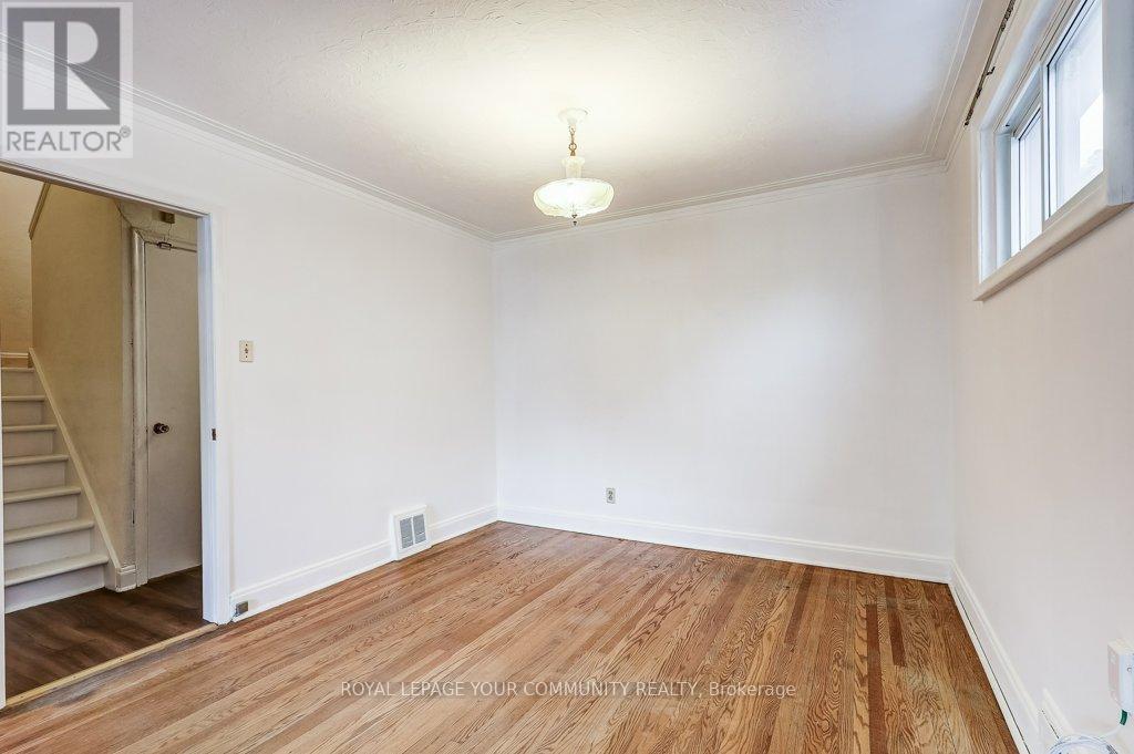 Photo 9 of 109 Glencrest Boulevard, Toronto ON