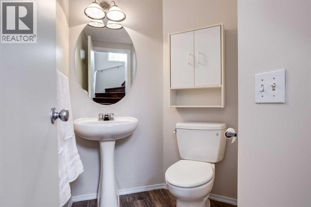 Photo 15 of 53 Prestwick Rise Se, Calgary AB