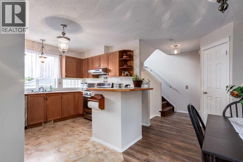 Photo 11 of 53 Prestwick Rise Se, Calgary AB