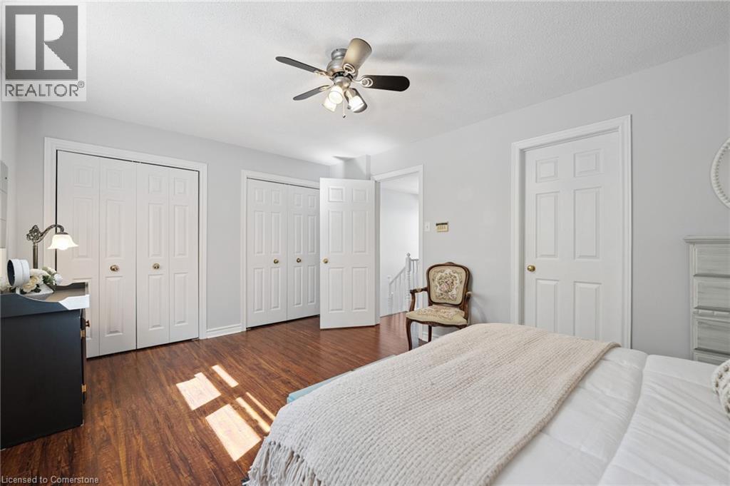 Photo 28 of 33 Walker Court, Grimsby ON