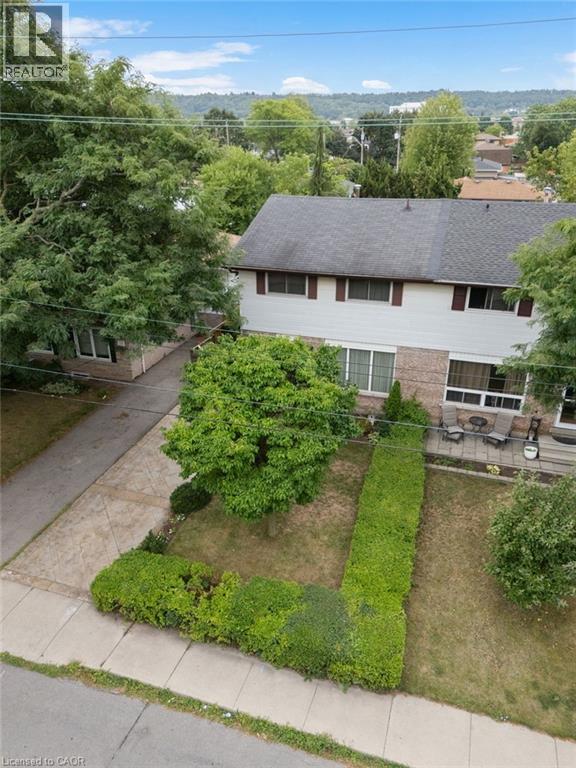 Photo 45 of 104 Berkindale Drive, Hamilton ON