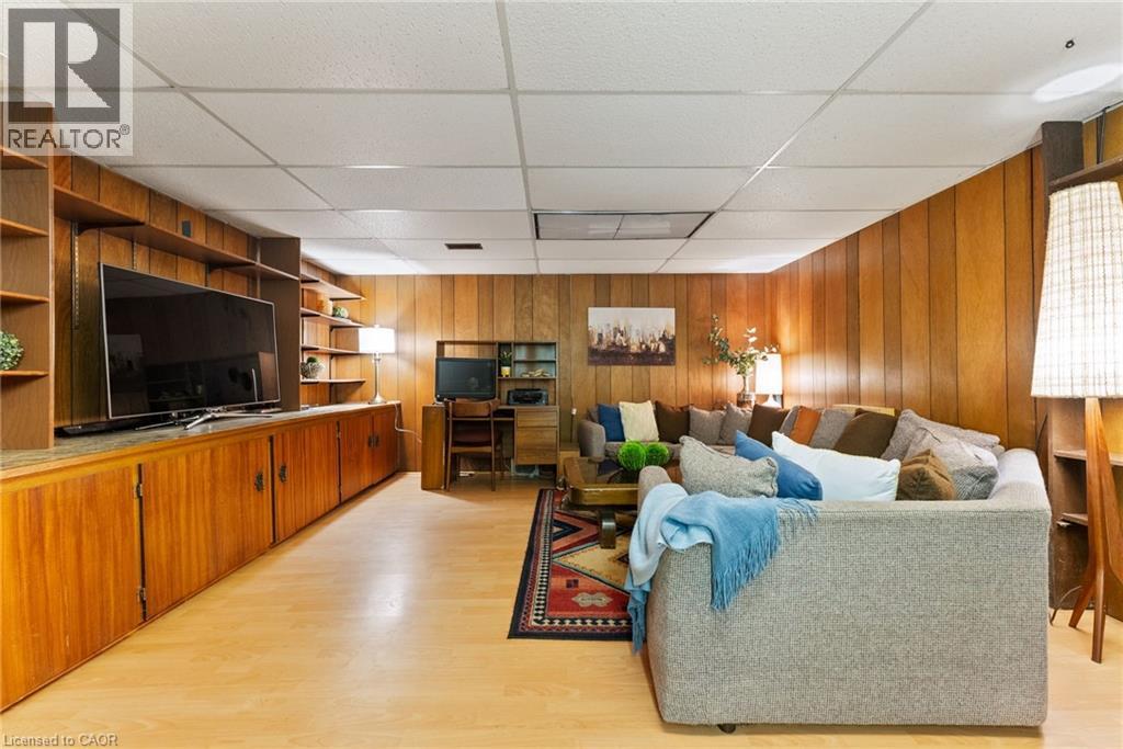 Photo 32 of 104 Berkindale Drive, Hamilton ON