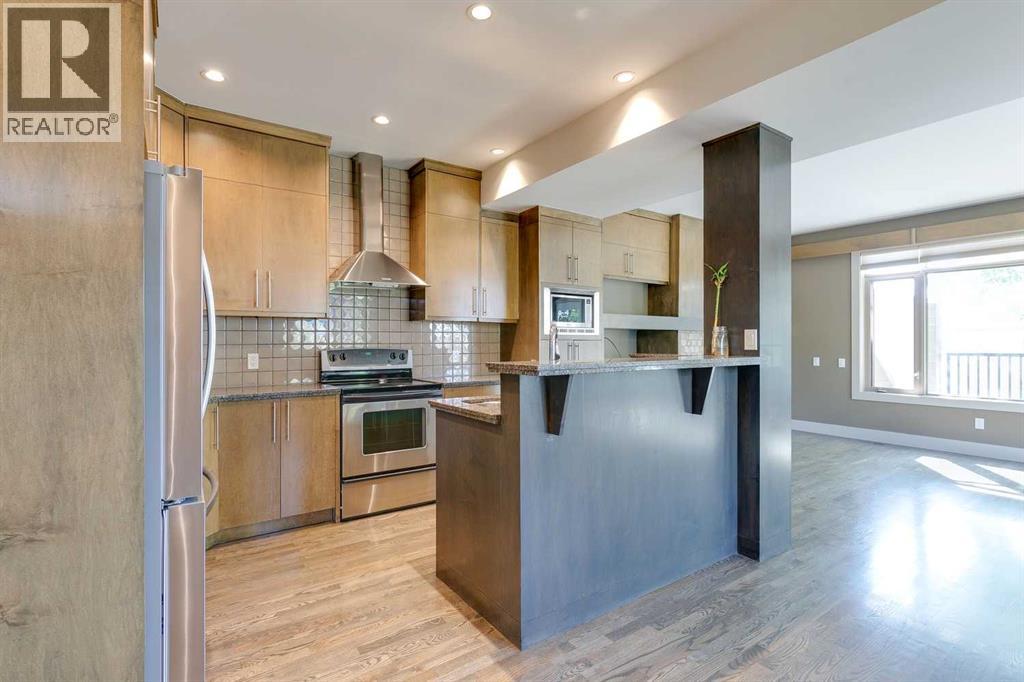 Photo 9 of 3306 21 Street Sw, Calgary AB