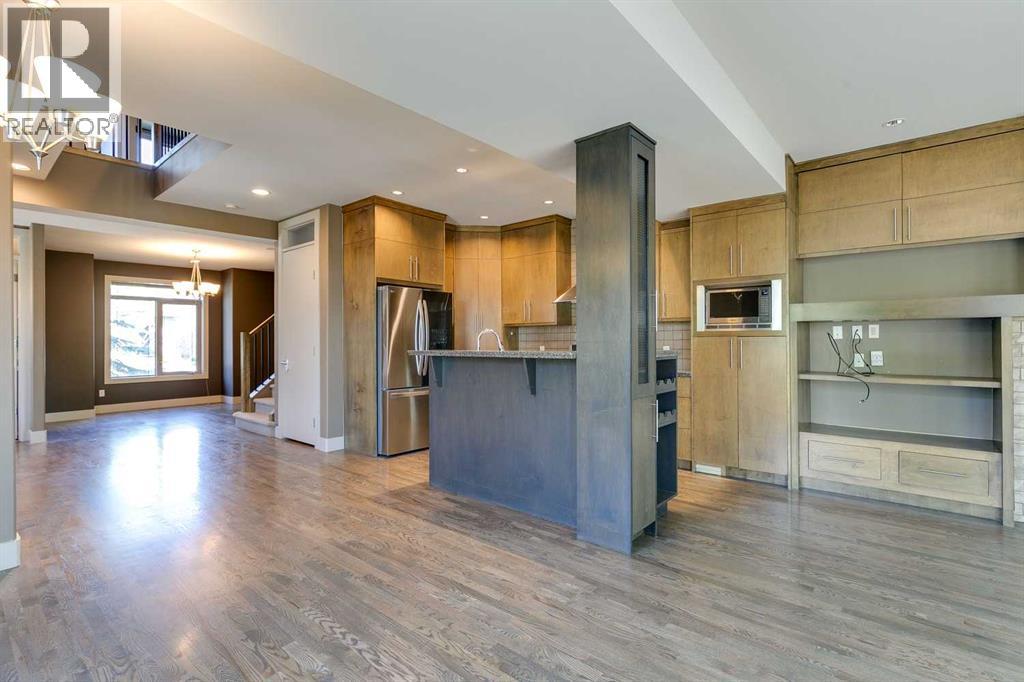 Photo 11 of 3306 21 Street Sw, Calgary AB