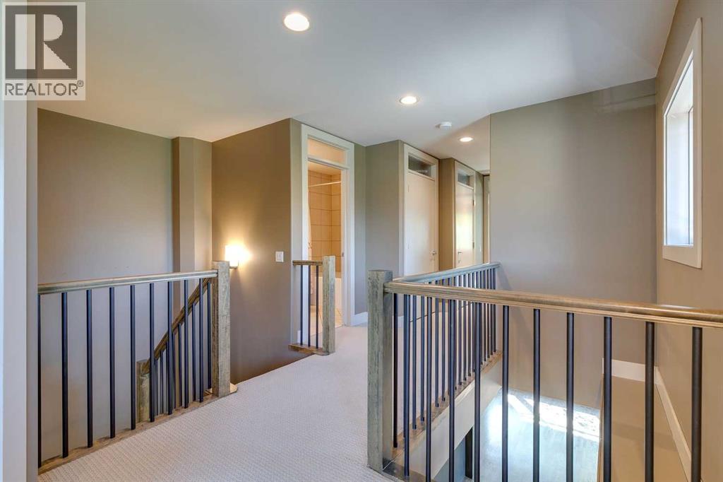 Photo 29 of 3306 21 Street Sw, Calgary AB