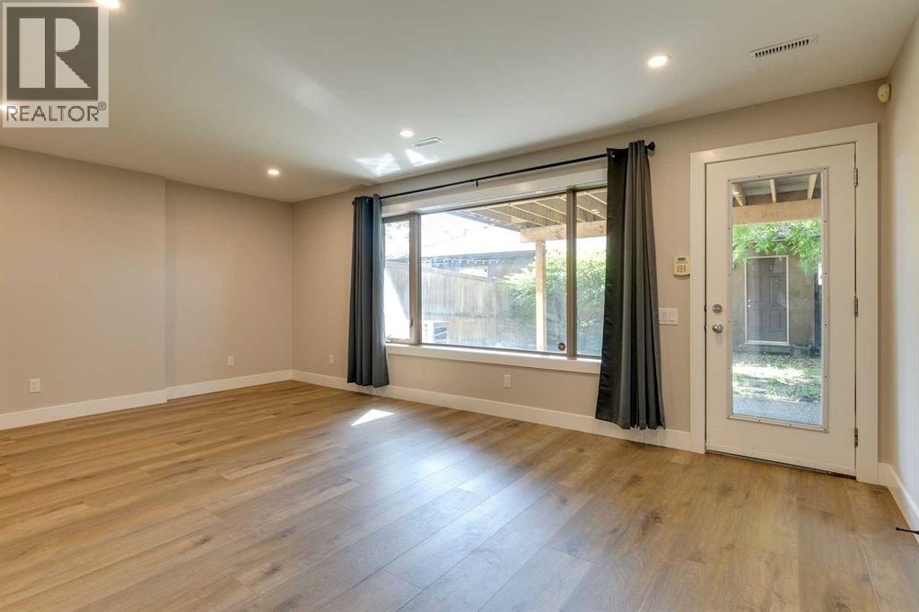 Photo 35 of 3306 21 Street Sw, Calgary AB