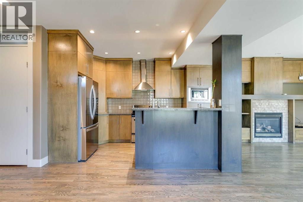 Photo 10 of 3306 21 Street Sw, Calgary AB