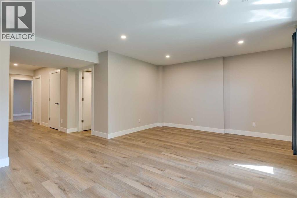 Photo 36 of 3306 21 Street Sw, Calgary AB