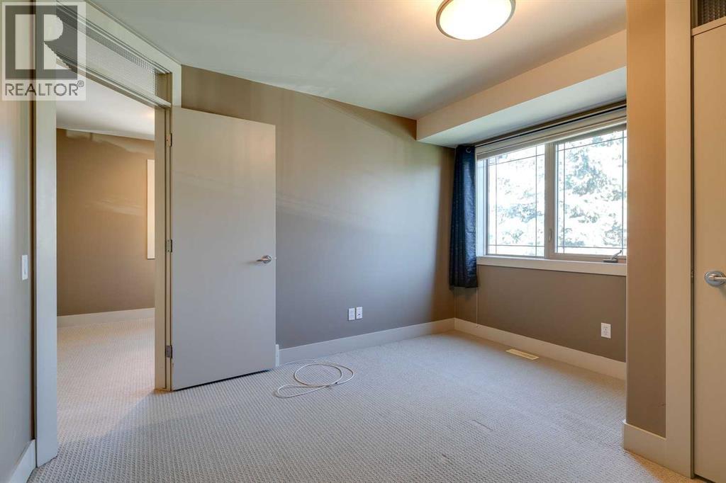 Photo 31 of 3306 21 Street Sw, Calgary AB