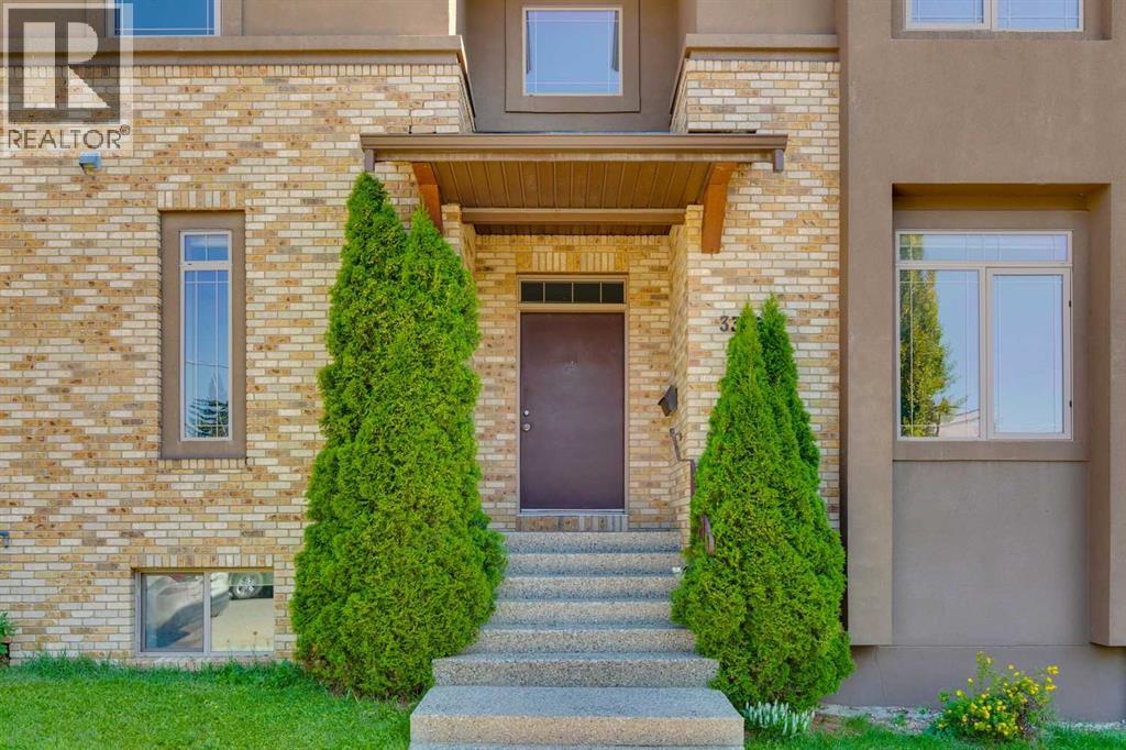 Photo 3 of 3306 21 Street Sw, Calgary AB
