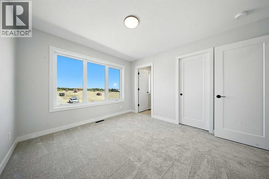Photo 17 of 15 Gray Close, Sylvan Lake AB