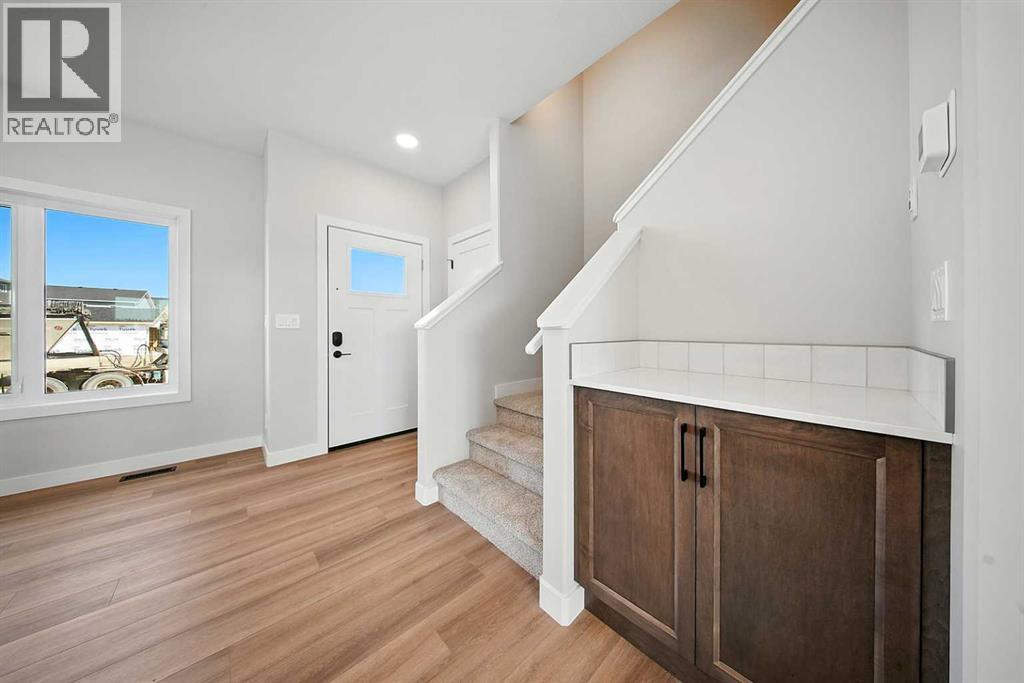 Photo 16 of 15 Gray Close, Sylvan Lake AB