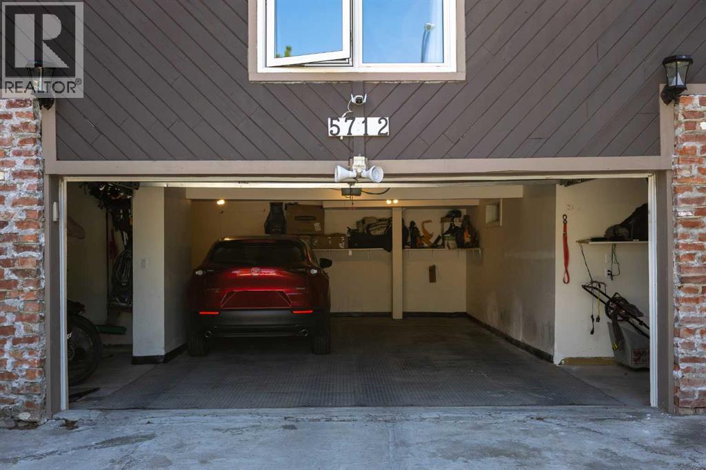 Photo 45 of 5712 Dalcastle Crescent Nw, Calgary AB