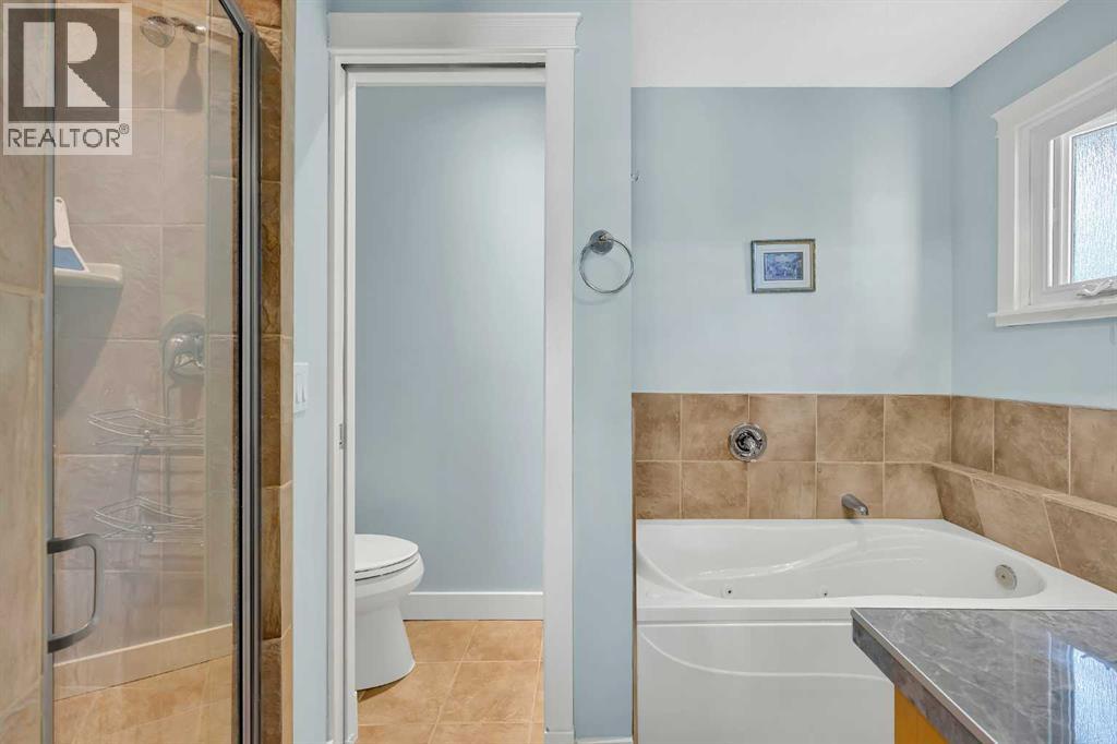 Photo 24 of 5712 Dalcastle Crescent Nw, Calgary AB