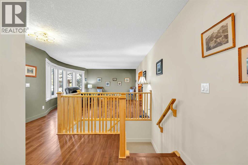 Photo 31 of 5712 Dalcastle Crescent Nw, Calgary AB