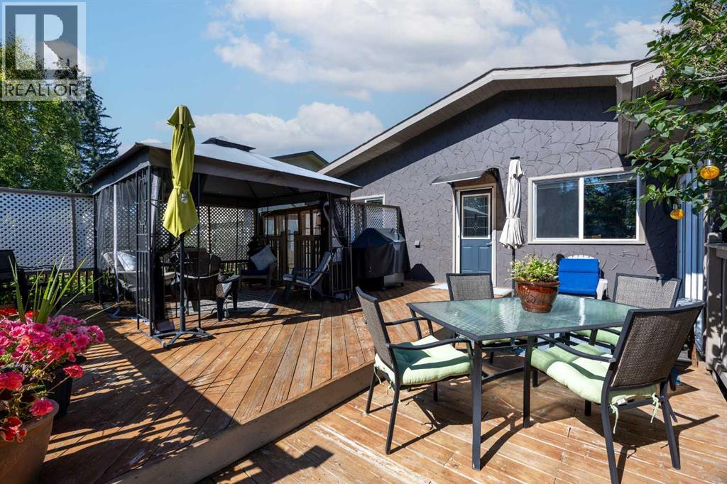 Photo 40 of 5712 Dalcastle Crescent Nw, Calgary AB
