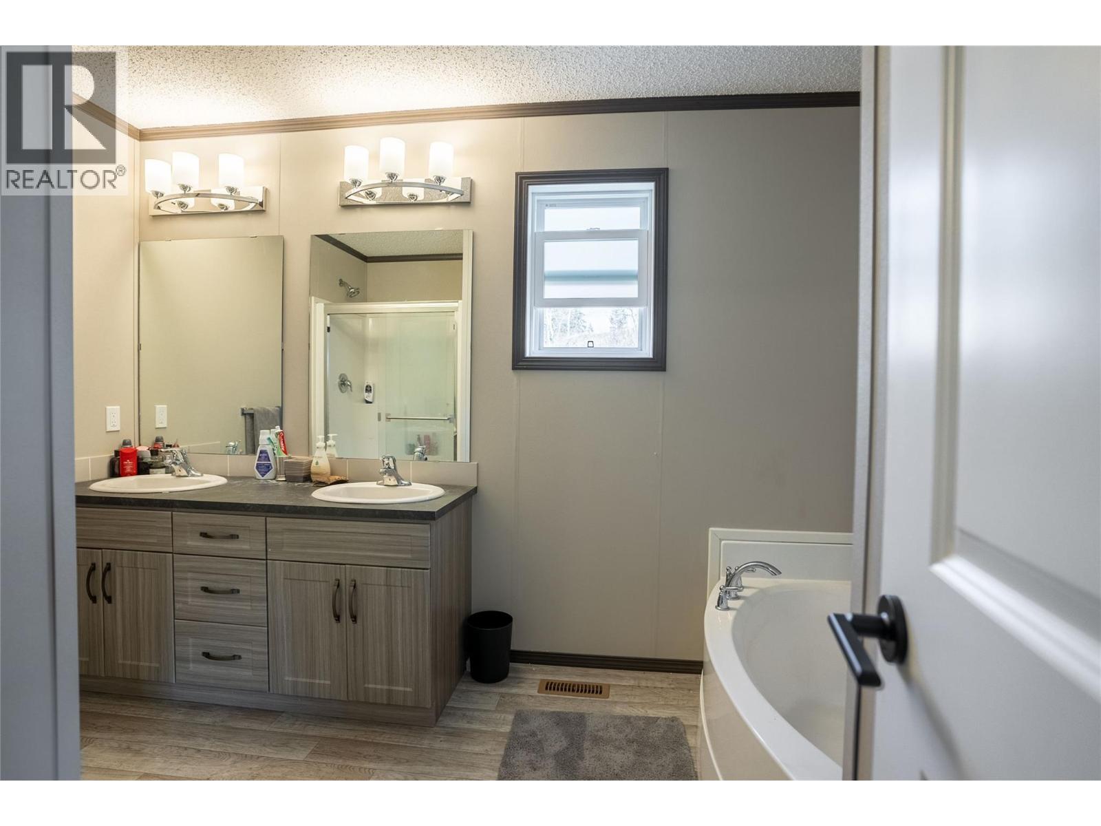 Photo 18 of 100 Industrial 1 Road Unit H 10, Sparwood BC