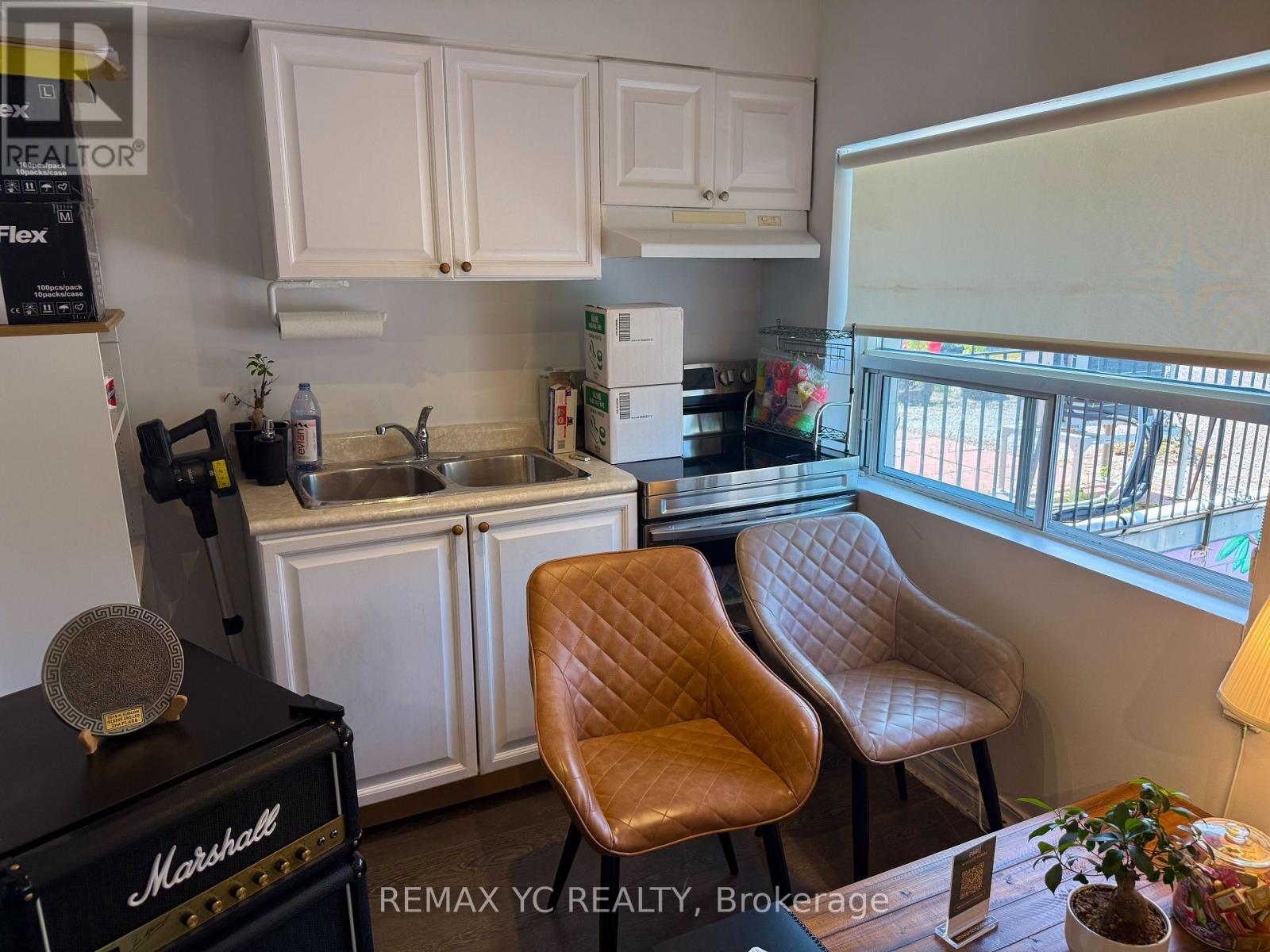 Photo 10 of 3334 A Yonge Street, Toronto ON
