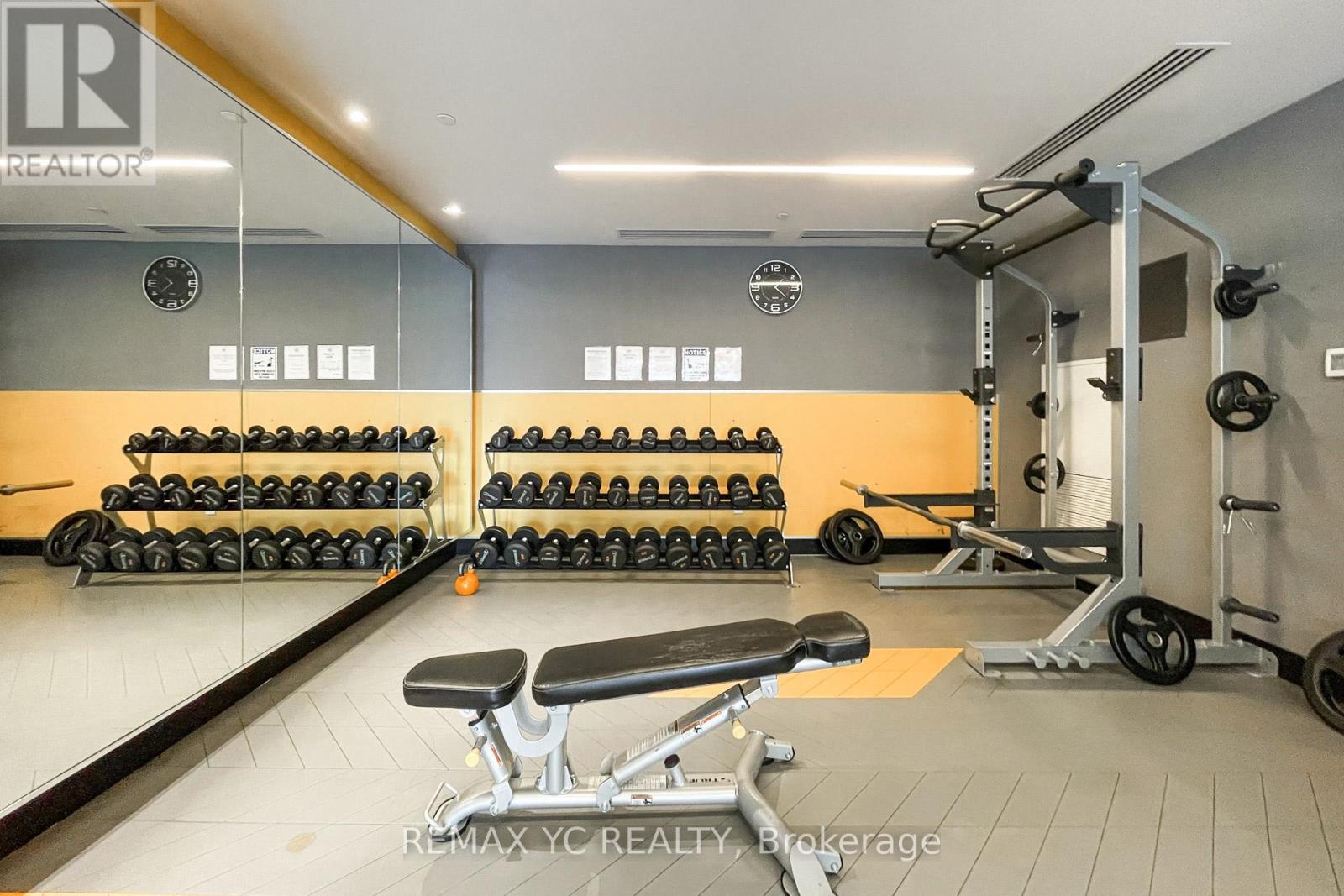 Photo 20 of 2509 30 Roehampton Avenue, Toronto ON