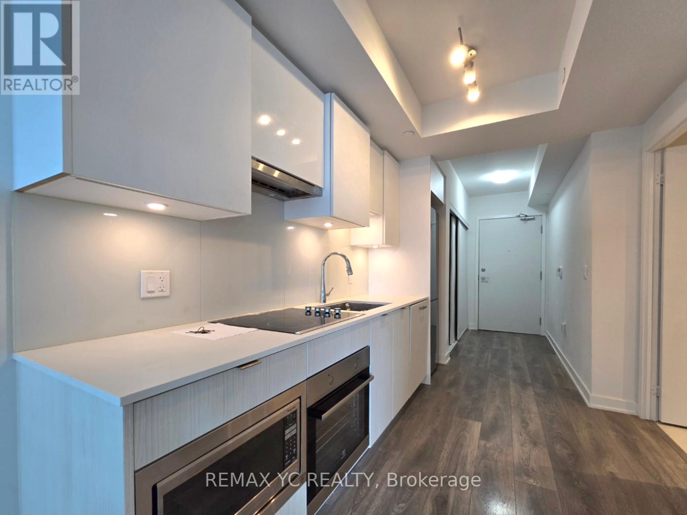 Photo 5 of 3015 195 Redpath Avenue, Toronto ON