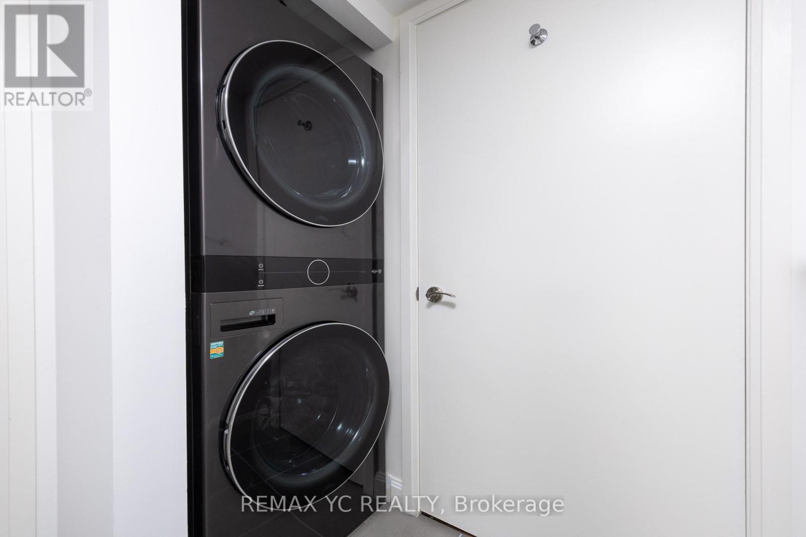 Photo 15 of 1103 2191 Yonge Street, Toronto ON