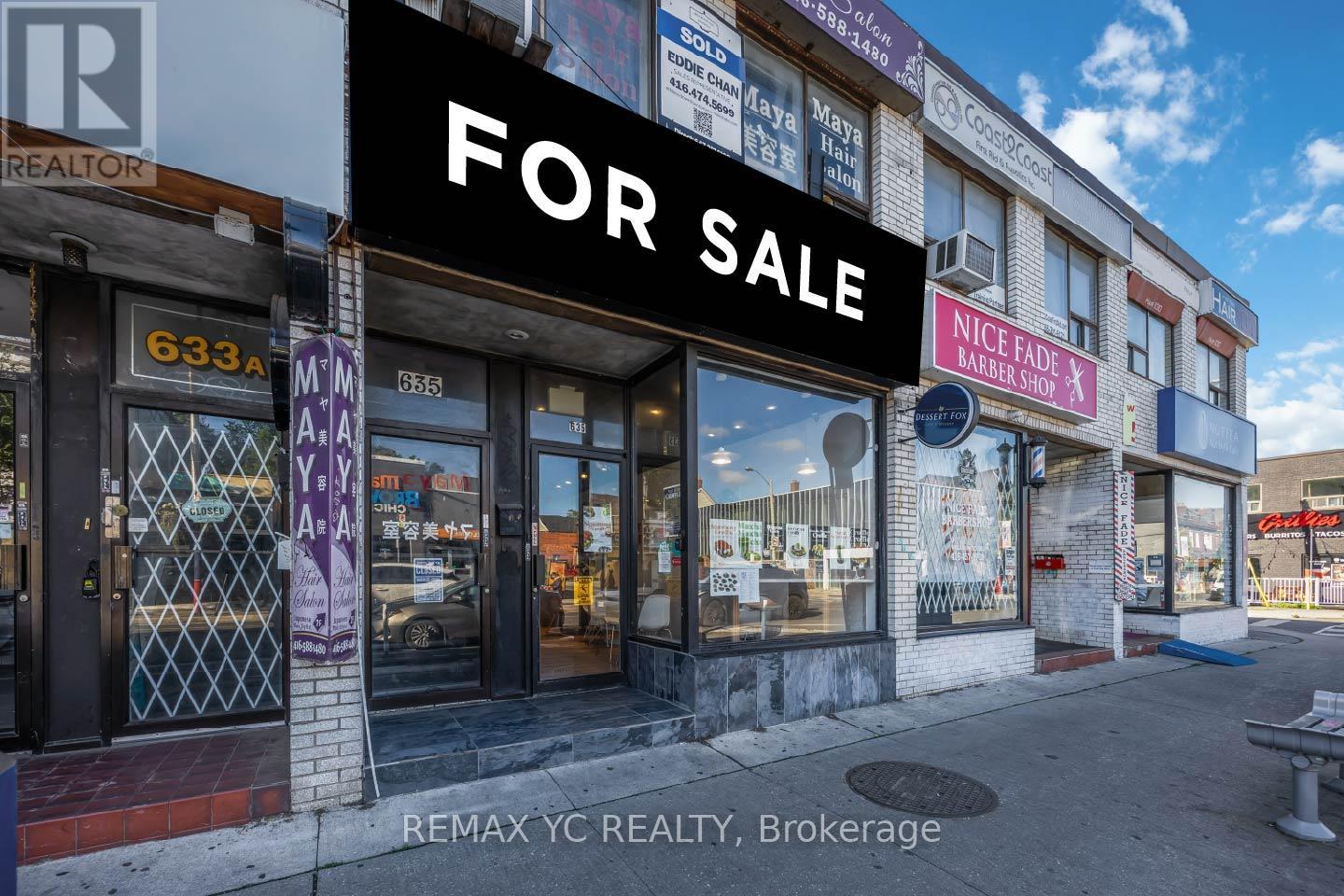 Photo 9 of 635 Bloor Street W, Toronto ON
