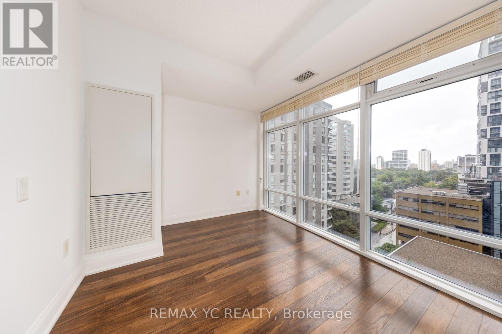 Photo 9 of 1103 2191 Yonge Street, Toronto ON