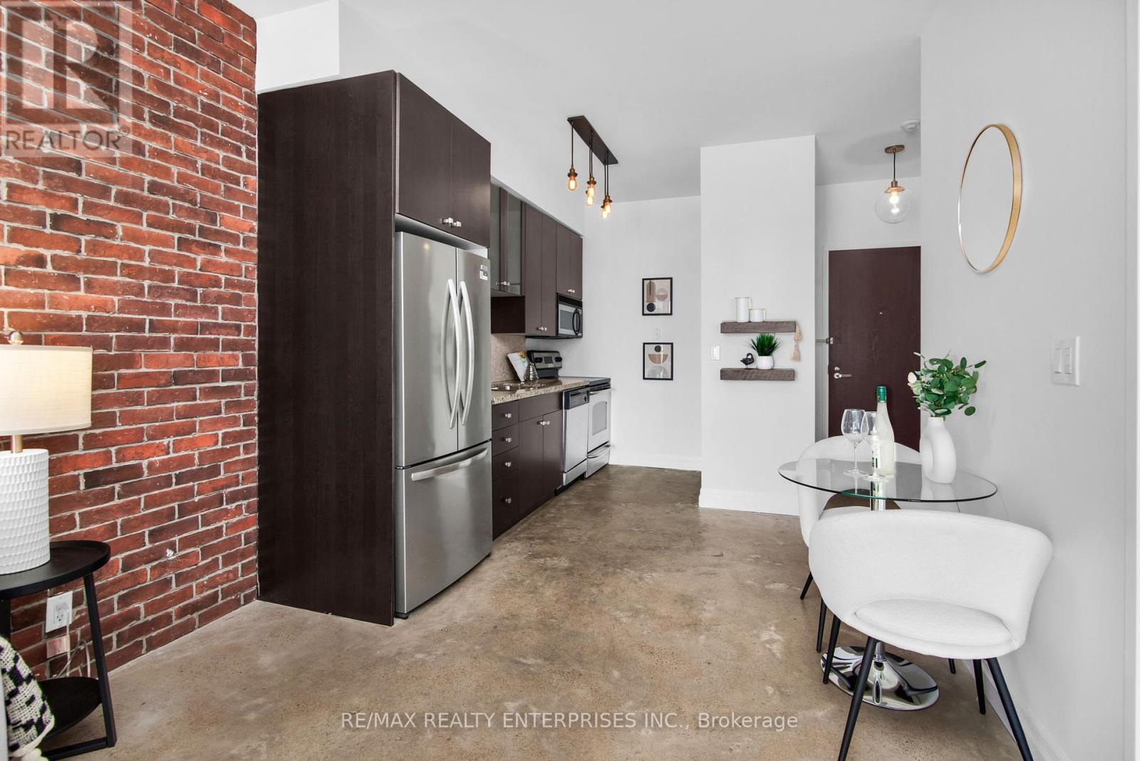 Photo 10 of 913 1005 King Street W, Toronto ON